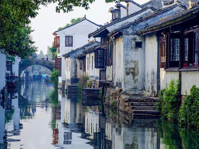 海联金汇:预计2023年年度净利润同比下降43%~56%